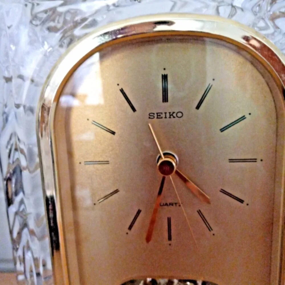 Vintage Seiko Lead Crystal Quartz Mantel Clock Gold Pendulum Japan Working